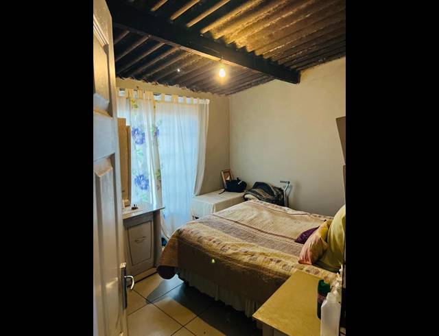 7 BEDROOM HOUSE FOR SALE IN TOKOZA